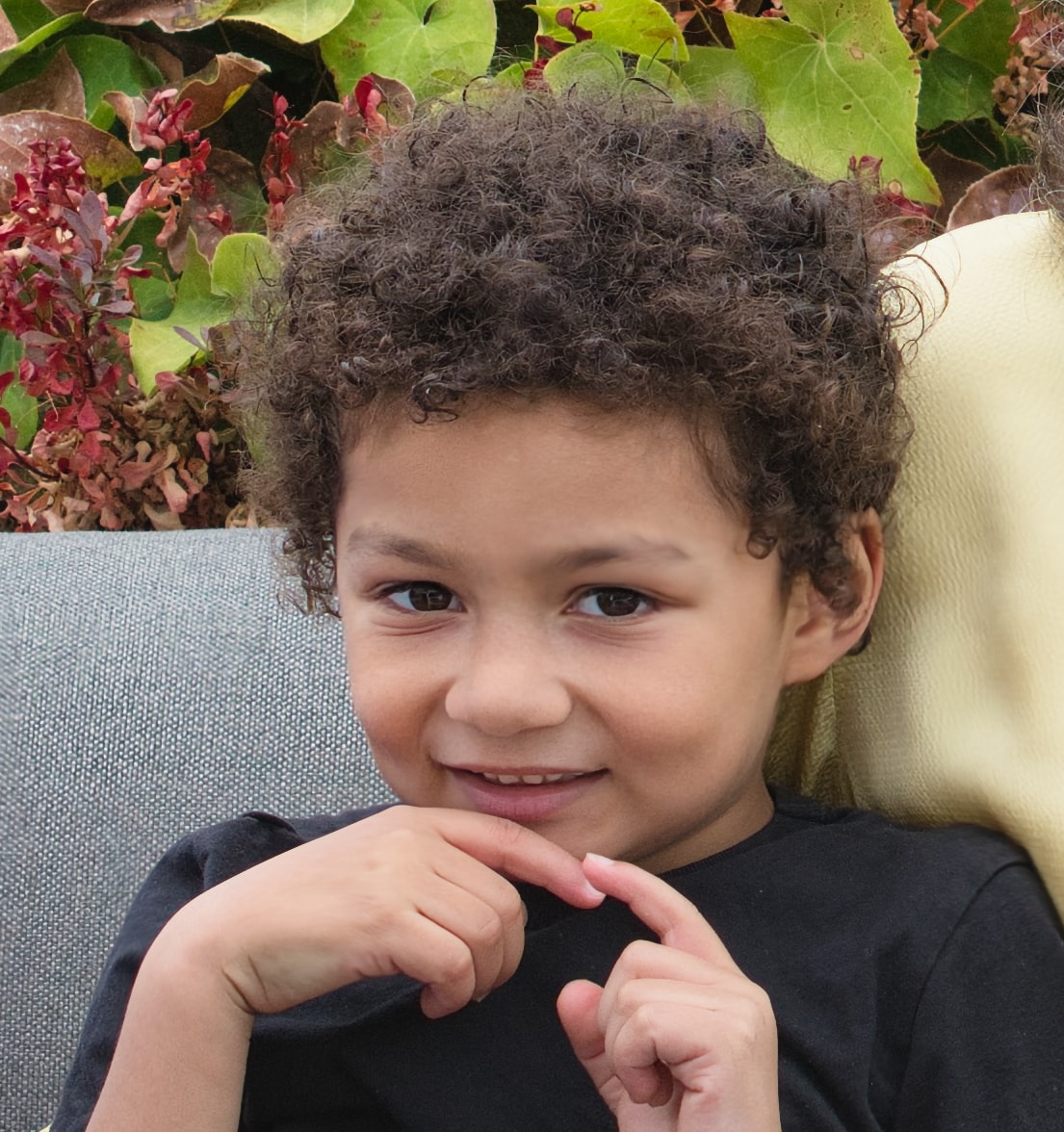 Child portrait — natural outdoor photography